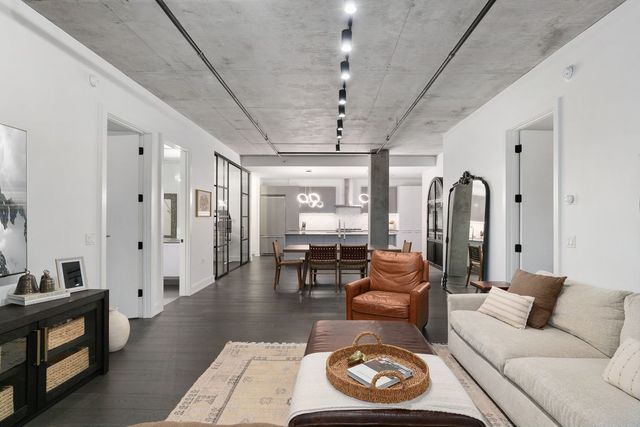 111 S Peoria Street 506, Chicago, IL 60607