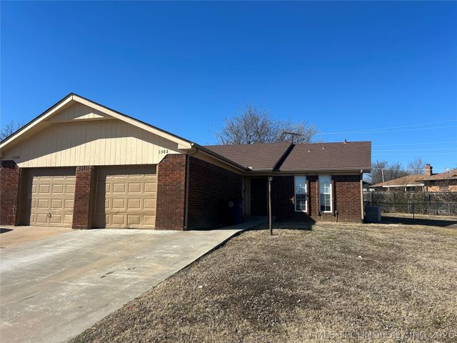 2302 S 84th East Avenue, Tulsa, OK 74129