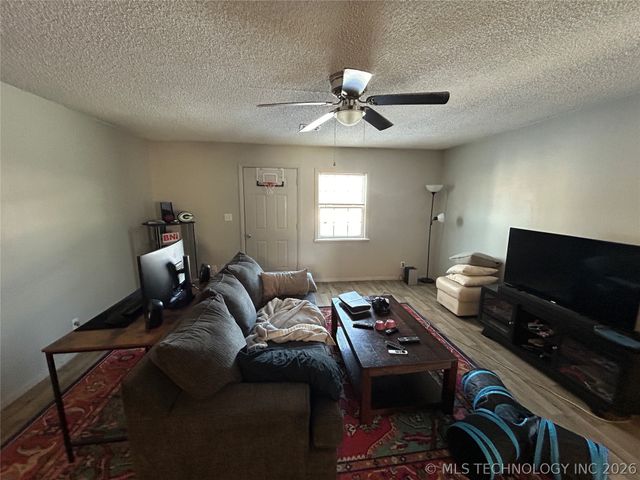 2302 S 84th East Avenue, Tulsa, OK 74129