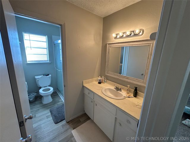 2302 S 84th East Avenue, Tulsa, OK 74129