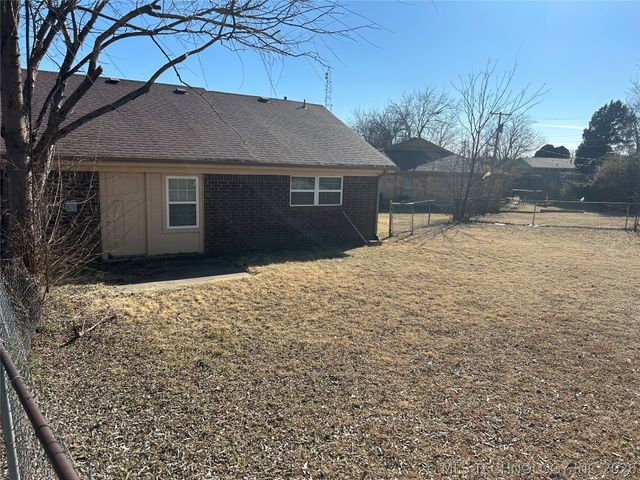 2302 S 84th East Avenue, Tulsa, OK 74129