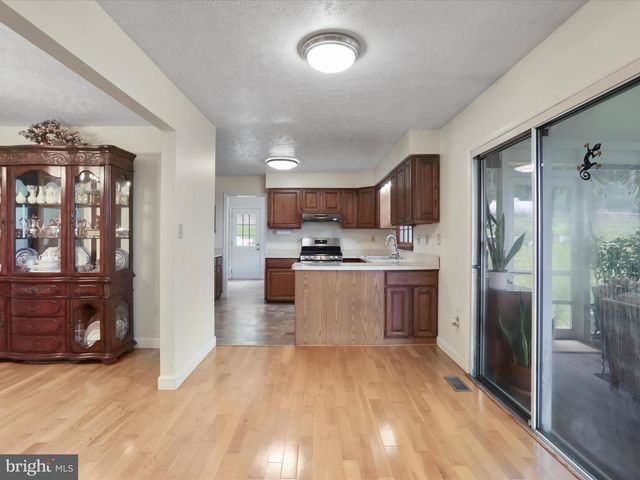 752 ENCHANTED PL, Front Royal, VA 22630