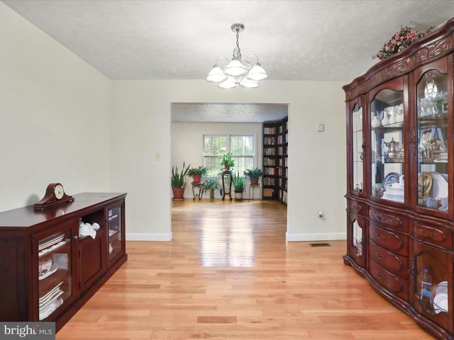 752 ENCHANTED PL, Front Royal, VA 22630