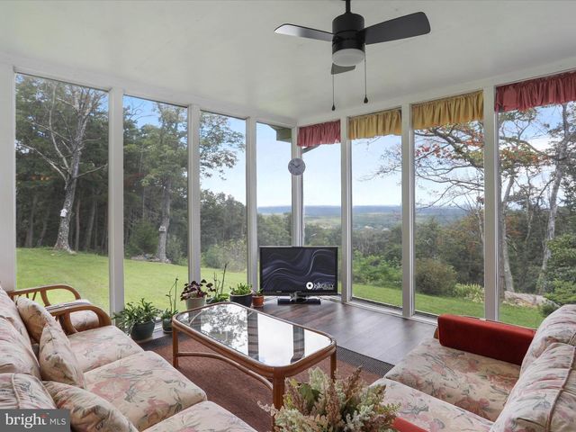 752 ENCHANTED PL, Front Royal, VA 22630