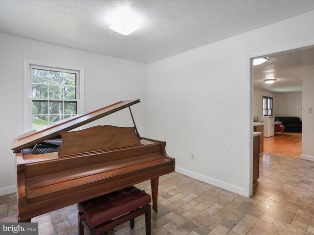 752 ENCHANTED PL, Front Royal, VA 22630