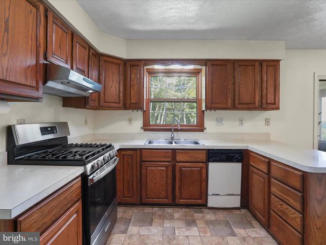 752 ENCHANTED PL, Front Royal, VA 22630
