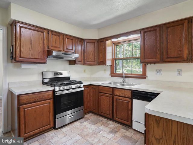 752 ENCHANTED PL, Front Royal, VA 22630