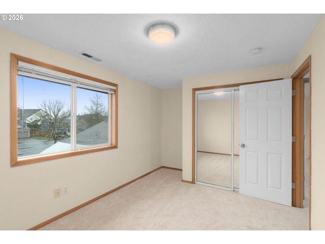 806 Se 73RD Ave, Hillsboro, OR 97123