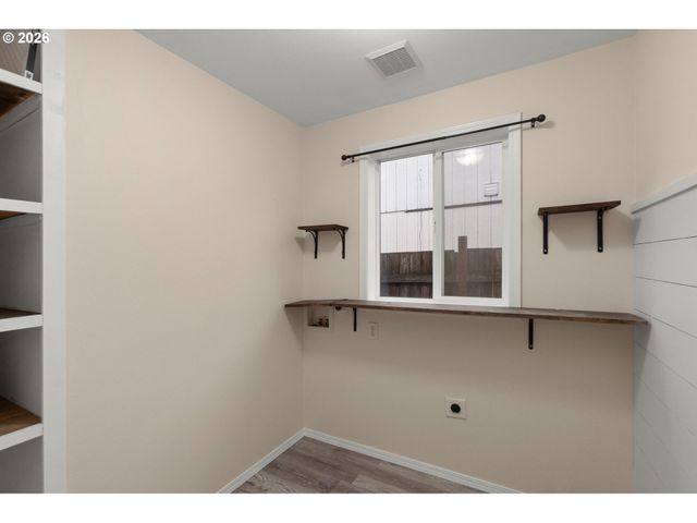 806 Se 73RD Ave, Hillsboro, OR 97123