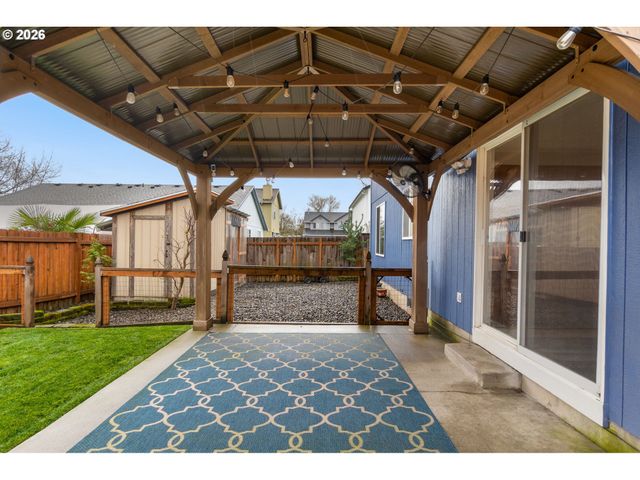 806 Se 73RD Ave, Hillsboro, OR 97123