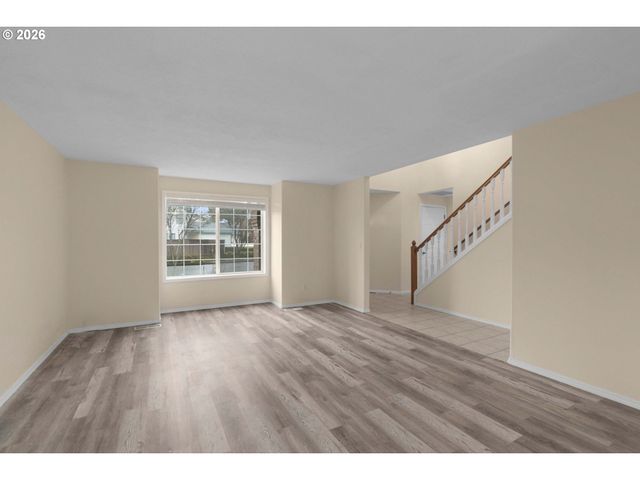 806 Se 73RD Ave, Hillsboro, OR 97123