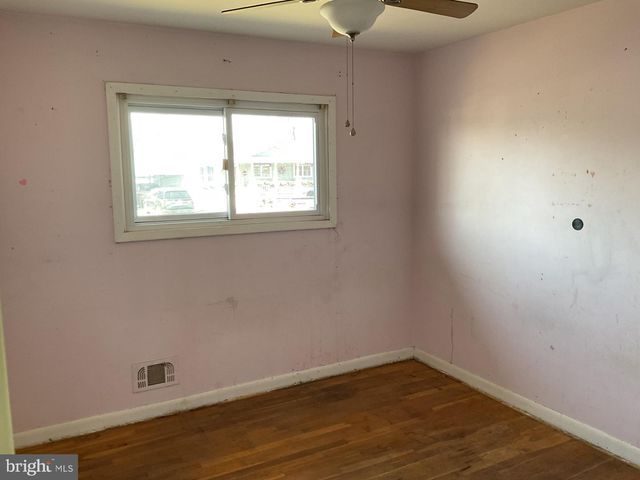 127 HOLLYWOOD DR, Glen Burnie, MD 21060