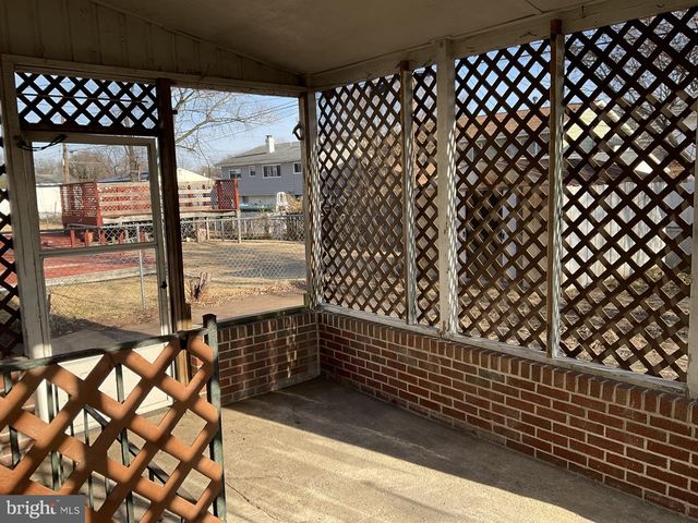 127 HOLLYWOOD DR, Glen Burnie, MD 21060