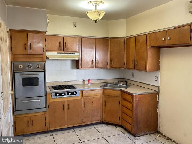 127 HOLLYWOOD DR, Glen Burnie, MD 21060