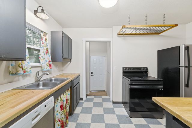 3124 E 29th Ave, Spokane, WA 99223