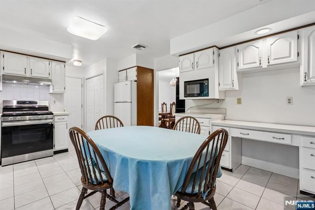 95 Turret Street, Park Ridge, NJ 07656