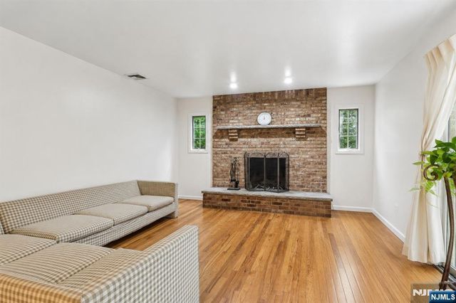 95 Turret Street, Park Ridge, NJ 07656