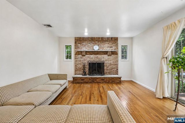 95 Turret Street, Park Ridge, NJ 07656