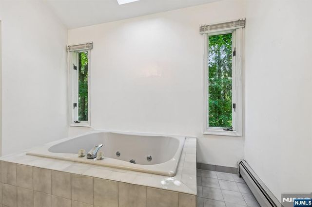 95 Turret Street, Park Ridge, NJ 07656