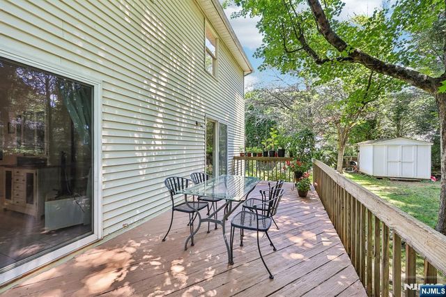 95 Turret Street, Park Ridge, NJ 07656