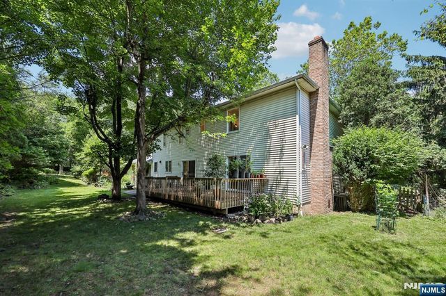 95 Turret Street, Park Ridge, NJ 07656