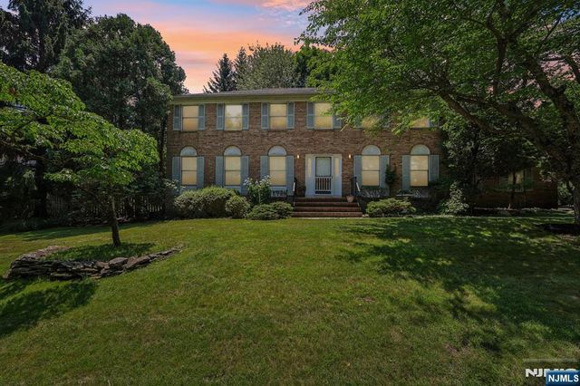 95 Turret Street, Park Ridge, NJ 07656