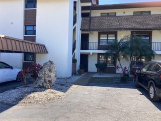 6002 OAK CREEK LANE 1925, Bradenton, FL 34210