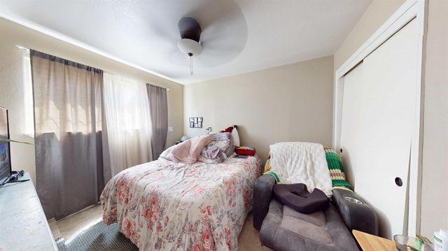 1744 Hyde Park Ln, Manteca, CA 95336