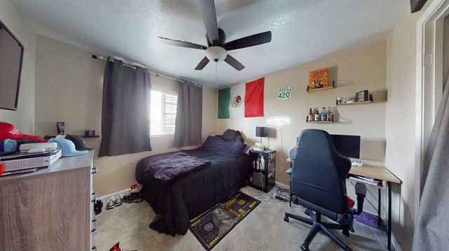 1744 Hyde Park Ln, Manteca, CA 95336