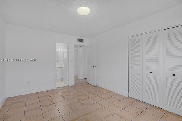 8095 NW 8th Street 215, Miami, FL 33126