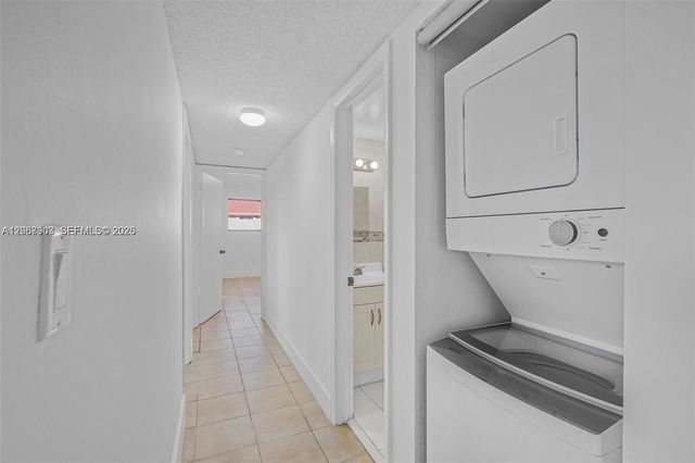 8095 NW 8th Street 215, Miami, FL 33126