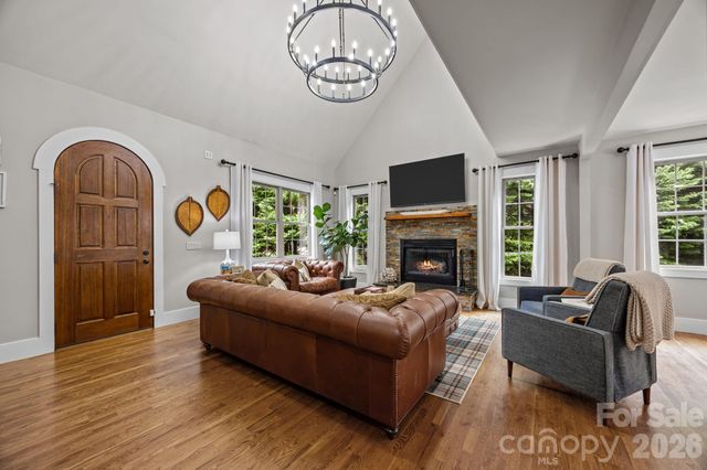 18 Oak Springs Drive, Arden, NC 28704