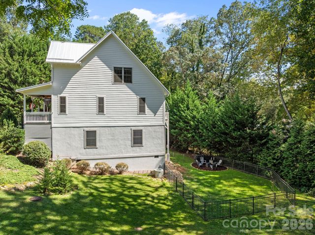 18 Oak Springs Drive, Arden, NC 28704