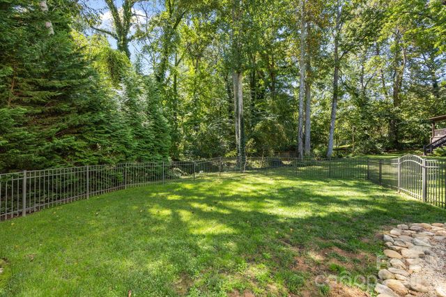 18 Oak Springs Drive, Arden, NC 28704