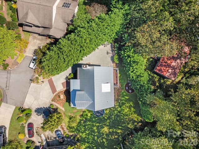 18 Oak Springs Drive, Arden, NC 28704