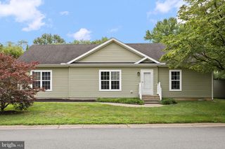 16 BARBERRY CT #A016, Newark, DE 19702