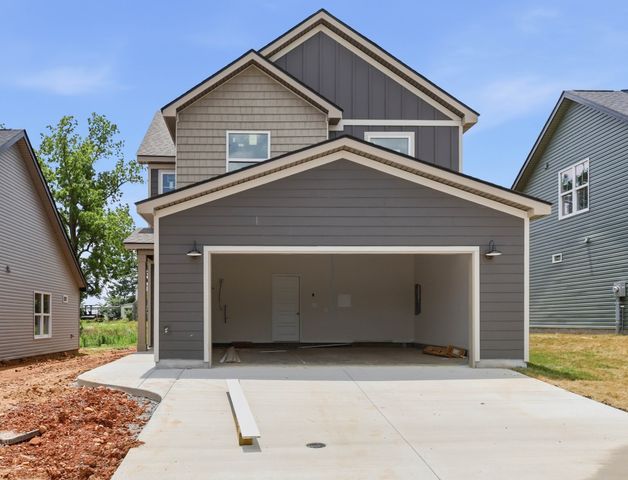 2665 Brewster Dr, Clarksville, TN 37042