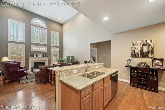 44843 Broadmoor Circle S, Northville, MI 48168