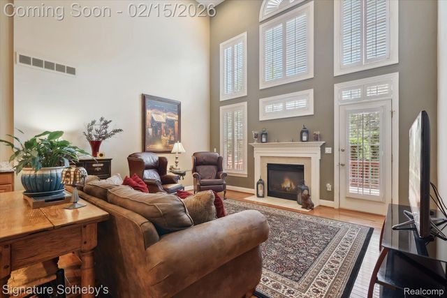 44843 Broadmoor Circle S, Northville, MI 48168