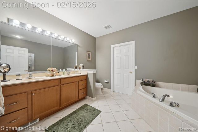 44843 Broadmoor Circle S, Northville, MI 48168