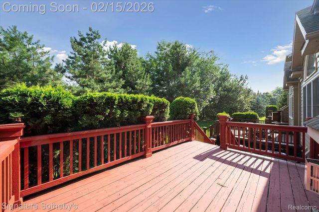 44843 Broadmoor Circle S, Northville, MI 48168