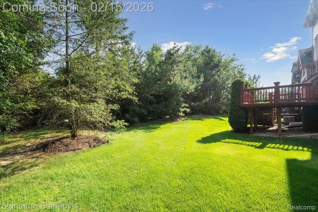 44843 Broadmoor Circle S, Northville, MI 48168