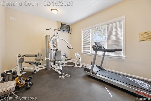 44843 Broadmoor Circle S, Northville, MI 48168