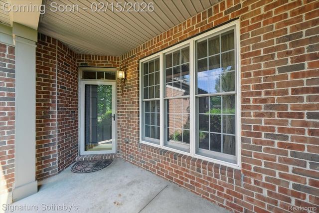 44843 Broadmoor Circle S, Northville, MI 48168