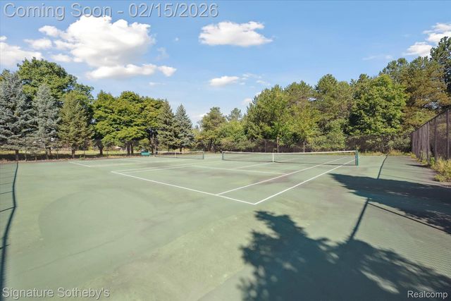 44843 Broadmoor Circle S, Northville, MI 48168