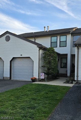 822 Poplar Ct, Raritan Twp., NJ 08822