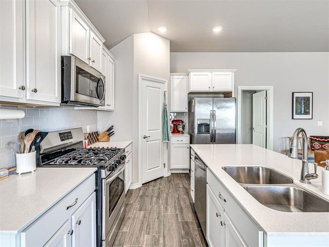 2912 Heather Haven, Moore, OK 73160