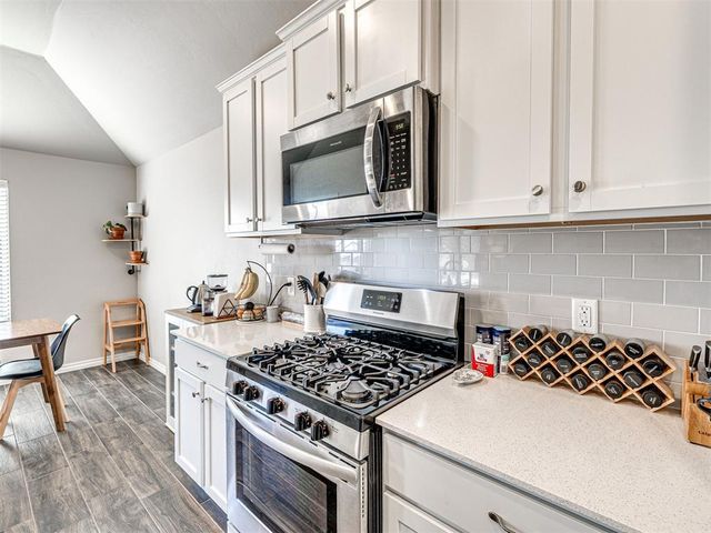 2912 Heather Haven, Moore, OK 73160