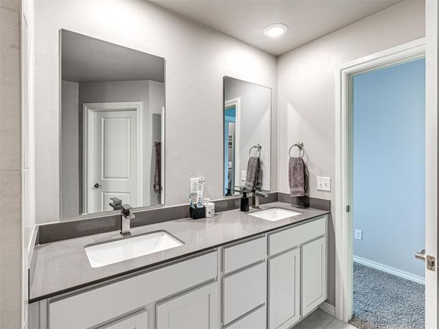 2912 Heather Haven, Moore, OK 73160