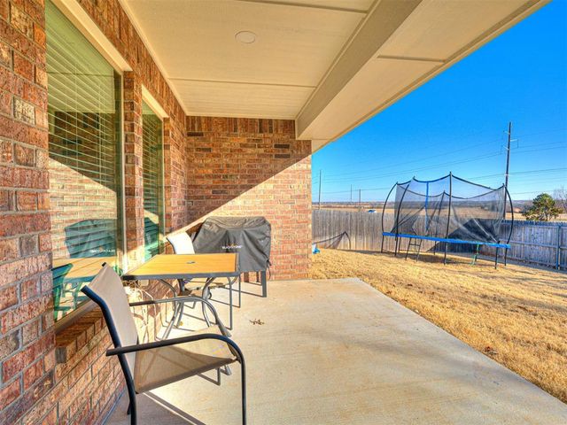 2912 Heather Haven, Moore, OK 73160